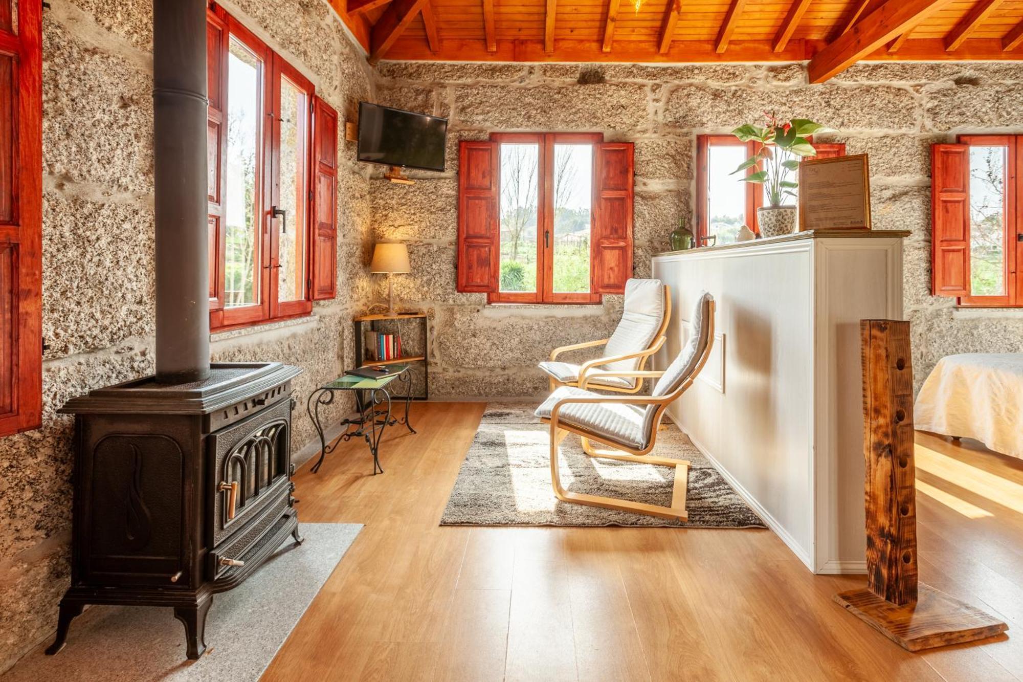 הוילה גימראייש Casa Da Benfeitoria מראה חיצוני תמונה